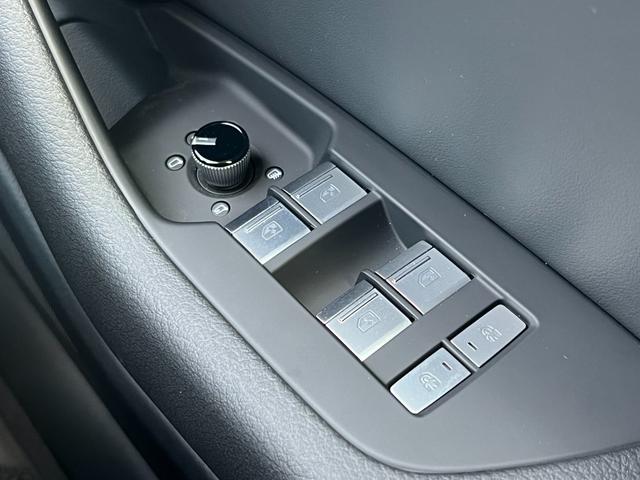 Ａ７スポーツバック ４０ＴＤＩクワトロ　Ｓラインパッケージ　ラグジュアリーＰＫＧ　テクノロジーＰＫＧ　ワンオーナー車（35枚目）