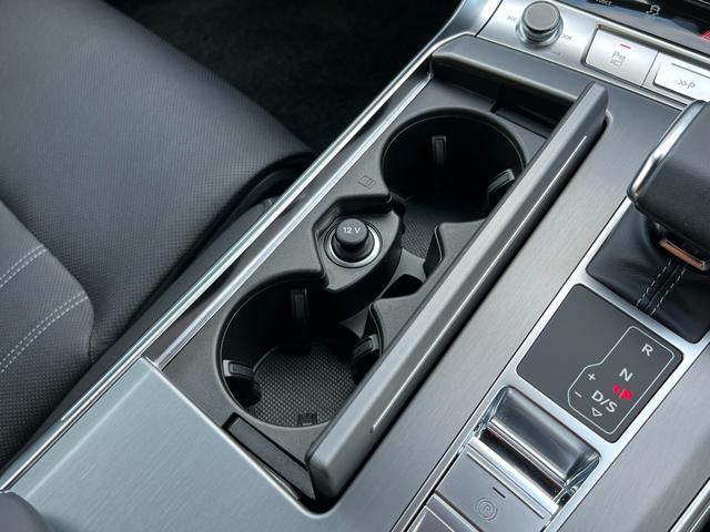 Ａ７スポーツバック ４０ＴＤＩクワトロ　Ｓラインパッケージ　ラグジュアリーＰＫＧ　テクノロジーＰＫＧ　ワンオーナー車（40枚目）