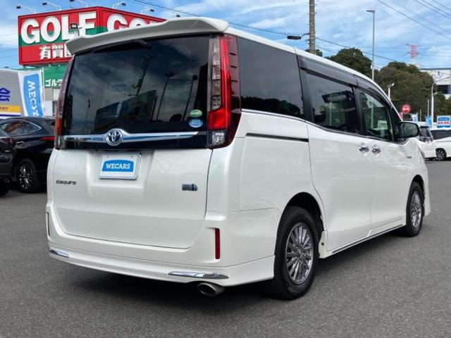 エスクァイア ハイブリッドGi 純正エアロ/保証書/純正 9インチ SDナビ/フリップダウンモニター/両側電動スライドドア/シートヒーター/ヘッドランプ LED/ETC/EBD付ABS/横滑り防止装置/アイドリングストップ 記録簿(3枚目)