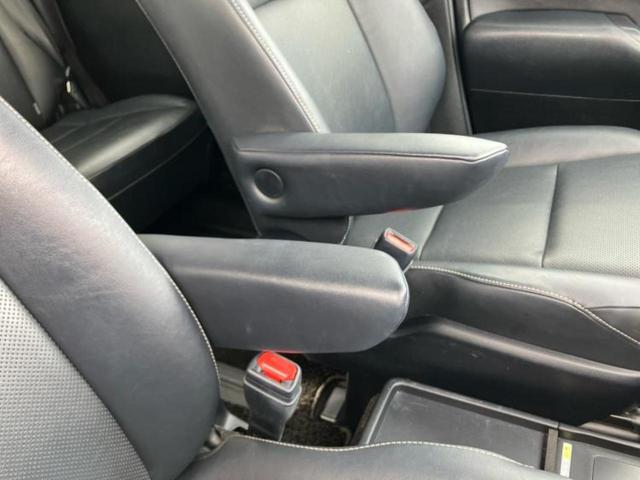 エスクァイア ハイブリッドGi 純正エアロ/保証書/純正 9インチ SDナビ/フリップダウンモニター/両側電動スライドドア/シートヒーター/ヘッドランプ LED/ETC/EBD付ABS/横滑り防止装置/アイドリングストップ 記録簿(35枚目)