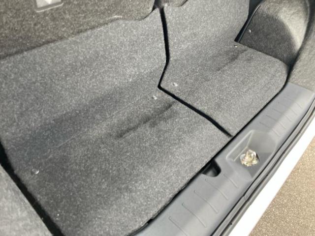 タント カスタムRSスタイルセレクション 新品タイヤ/保証書/社外 9インチ SDナビ/衝突安全装置/両側電動スライドドア/シートヒーター/車線逸脱防止支援システム/ヘッドランプ LED/ETC/EBD付ABS/横滑り防止装置 レーンアシスト(26枚目)