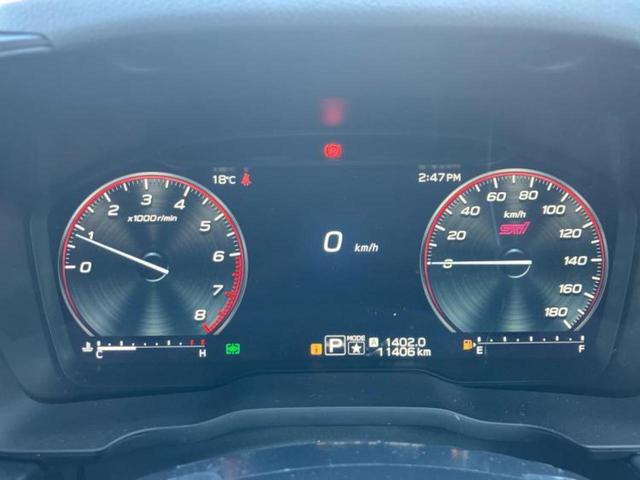 レヴォーグ 4WD STIスポーツR EXブラックインテリアセレクション サンルーフ/保証書/純正 SDナビ/デジタルインナーミラー/シートヒーター/全方位モニター/車線逸脱防止支援システム/シート ハーフレザー/電動バックドア/ヘッドランプ LED/ETC 全周囲カメラ(14枚目)