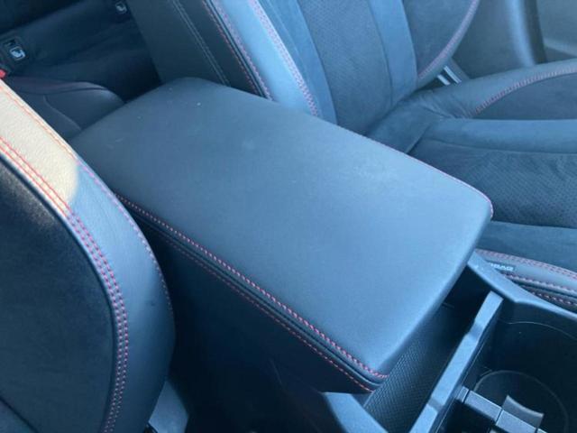 レヴォーグ 4WD STIスポーツR EXブラックインテリアセレクション サンルーフ/保証書/純正 SDナビ/デジタルインナーミラー/シートヒーター/全方位モニター/車線逸脱防止支援システム/シート ハーフレザー/電動バックドア/ヘッドランプ LED/ETC 全周囲カメラ(34枚目)