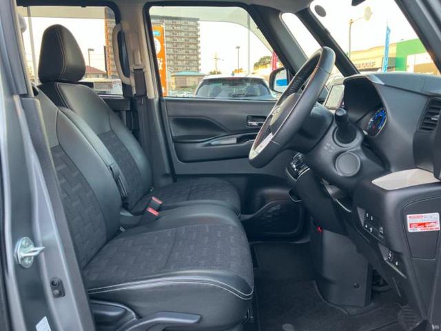 デリカミニ Ｇプレミアム　新品タイヤ／保証書／社外　ＳＤナビ／デジタルインナーミラー／衝突安全装置／両側電動スライドドア／シートヒーター／全方位モニター／車線逸脱防止支援システム／シート　ハーフレザー／ヘッドランプ　ＬＥＤ（4枚目）