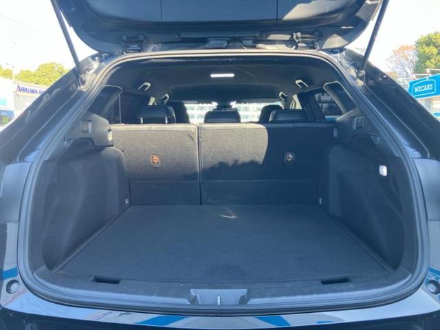 カローラツーリング ハイブリッドダブルバイビー 純正エアロ/保証書/ディスプレイオーディオ+ナビ9インチ/トヨタセーフティセンス/シートヒーター 前席/車線逸脱防止支援システム/シート ハーフレザー/ヘッドランプ LED 衝突被害軽減システム(8枚目)