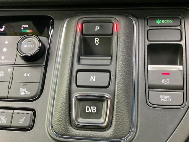 ステップワゴン ｅＨＥＶスパーダプレミアムライン　純正　１１インチ　ＳＤナビ／フリップダウンモニター　純正　１５．６インチ／衝突安全装置／両側電動スライドドア／シートヒーター／全方位モニター／車線逸脱防止支援システム／シート　ハーフレザー　禁煙車（30枚目）