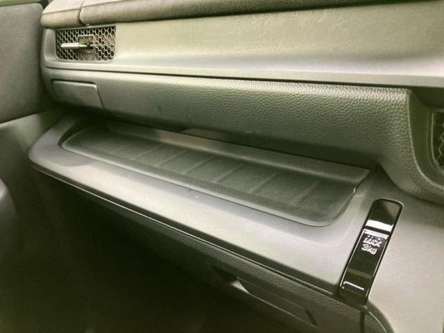 ステップワゴン ｅＨＥＶスパーダプレミアムライン　純正　１１インチ　ＳＤナビ／フリップダウンモニター　純正　１５．６インチ／衝突安全装置／両側電動スライドドア／シートヒーター／全方位モニター／車線逸脱防止支援システム／シート　ハーフレザー　禁煙車（47枚目）