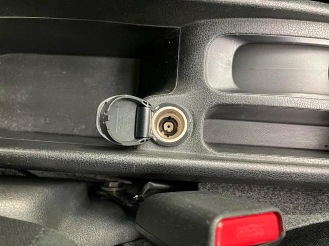 ノート X DIG-Sエマブレパッケージ 新品タイヤ/純正 SDナビ/衝突安全装置/アラウンドビューモニター/車線逸脱防止支援システム/Bluetooth接続/ETC/EBD付ABS/横滑り防止装置/アイドリングストップ/フルセグTV/DVD(37枚目)