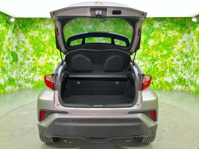 Ｃ－ＨＲ Ｇ　保証書／純正　ＳＤナビ／衝突安全装置／シートヒーター　前席／車線逸脱防止支援システム／シート　合皮／ＵＳＢジャック／Ｂｌｕｅｔｏｏｔｈ接続／ＥＴＣ／ＥＢＤ付ＡＢＳ／横滑り防止装置／アイドリングストップ（8枚目）