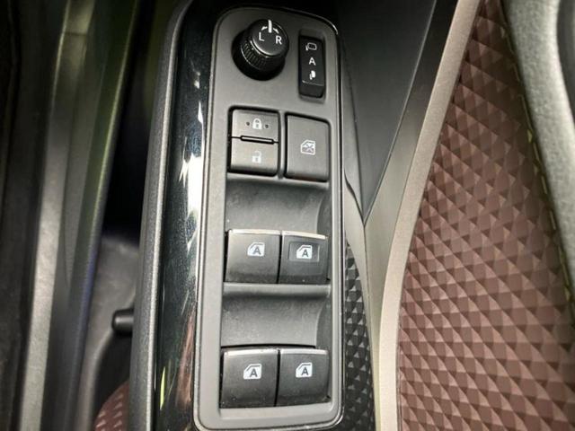 Ｃ－ＨＲ Ｇ　保証書／純正　ＳＤナビ／衝突安全装置／シートヒーター　前席／車線逸脱防止支援システム／シート　合皮／ＵＳＢジャック／Ｂｌｕｅｔｏｏｔｈ接続／ＥＴＣ／ＥＢＤ付ＡＢＳ／横滑り防止装置／アイドリングストップ（31枚目）