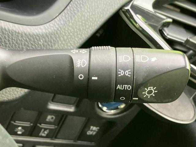 ヴォクシー ハイブリッドＺＳ　保証書／純正　９インチ　ＳＤナビ／トヨタセーフティセンス／両側電動スライドドア／車線逸脱防止支援システム／ドライブレコーダー　前後／ヘッドランプ　ＬＥＤ／Ｂｌｕｅｔｏｏｔｈ接続／ＥＴＣ　バックカメラ（16枚目）