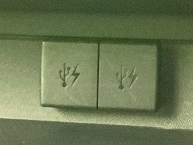 ステップワゴンスパーダ スパーダ・ホンダセンシング 新品タイヤ/保証書/純正 9インチ SDナビ/ホンダセンシング/両側電動スライドドア/車線逸脱防止支援システム/ドライブレコーダー 純正/ヘッドランプ LED/Bluetooth接続/ETC 禁煙車(43枚目)