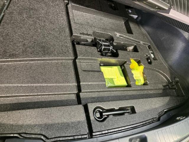 プリウス Ｓ　保証書／純正　ＳＤナビ／衝突安全装置／車線逸脱防止支援システム／ドライブレコーダー　純正／ヘッドランプ　ＬＥＤ／Ｂｌｕｅｔｏｏｔｈ接続／ＥＴＣ／ＥＢＤ付ＡＢＳ／横滑り防止装置／アイドリングストップ（25枚目）