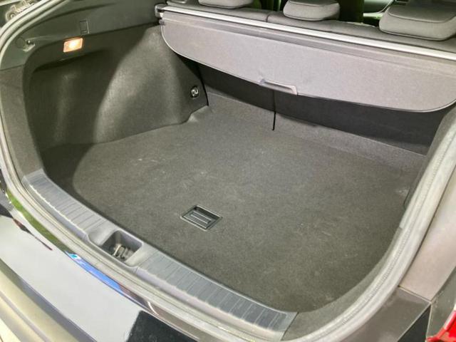 プリウス Ｓ　保証書／純正　ＳＤナビ／衝突安全装置／車線逸脱防止支援システム／ドライブレコーダー　純正／ヘッドランプ　ＬＥＤ／Ｂｌｕｅｔｏｏｔｈ接続／ＥＴＣ／ＥＢＤ付ＡＢＳ／横滑り防止装置／アイドリングストップ（26枚目）