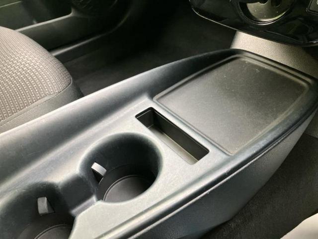 プリウス Ｓ　保証書／純正　ＳＤナビ／衝突安全装置／車線逸脱防止支援システム／ドライブレコーダー　純正／ヘッドランプ　ＬＥＤ／Ｂｌｕｅｔｏｏｔｈ接続／ＥＴＣ／ＥＢＤ付ＡＢＳ／横滑り防止装置／アイドリングストップ（41枚目）