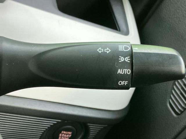 スペーシア ハイブリッドＧ　新品タイヤ／保証書／ＡＢＳ／横滑り防止装置／アイドリングストップ／禁煙車／エアバッグ　運転席／エアバッグ　助手席／エアバッグ　サイド／パワーウインドウ／エンジンスタートボタン／キーレスエントリー（11枚目）