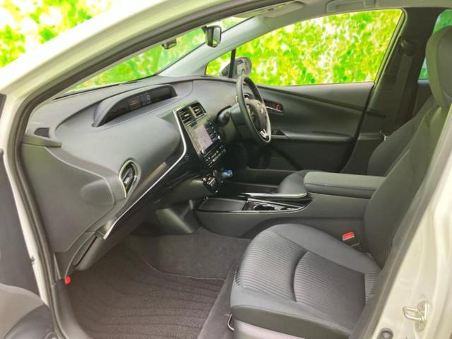 プリウス A 新品タイヤ/保証書/ディスプレイオーディオ+ナビ8インチ/衝突安全装置/パノラミックビューモニター/車線逸脱防止支援システム/ドライブレコーダー 社外/ヘッドランプ LED/USBジャック ドラレコ(6枚目)