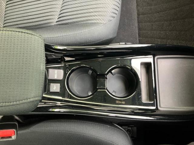 プリウス A 新品タイヤ/保証書/ディスプレイオーディオ+ナビ8インチ/衝突安全装置/パノラミックビューモニター/車線逸脱防止支援システム/ドライブレコーダー 社外/ヘッドランプ LED/USBジャック ドラレコ(35枚目)