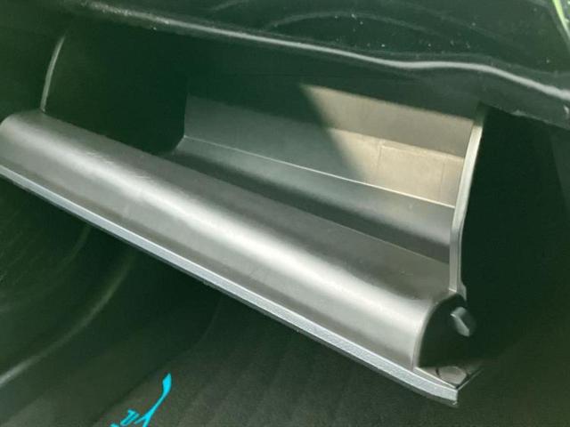 プリウス A 新品タイヤ/保証書/ディスプレイオーディオ+ナビ8インチ/衝突安全装置/パノラミックビューモニター/車線逸脱防止支援システム/ドライブレコーダー 社外/ヘッドランプ LED/USBジャック ドラレコ(36枚目)