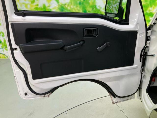 ハイゼットトラック スタンダード　新品タイヤ／禁煙車／エアバッグ　運転席／パワーステアリング／マニュアルエアコン／ユーザー買取車／最大積載量３５０ｋｇ／アクセサリーソケット／間欠ワイパー／ヘッドライトレベライザー／三方開／ラジオ（8枚目）