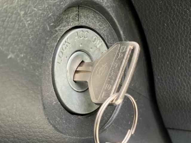 ハイゼットトラック スタンダード　新品タイヤ／禁煙車／エアバッグ　運転席／パワーステアリング／マニュアルエアコン／ユーザー買取車／最大積載量３５０ｋｇ／アクセサリーソケット／間欠ワイパー／ヘッドライトレベライザー／三方開／ラジオ（15枚目）