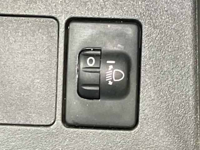 ハイゼットトラック スタンダード　新品タイヤ／禁煙車／エアバッグ　運転席／パワーステアリング／マニュアルエアコン／ユーザー買取車／最大積載量３５０ｋｇ／アクセサリーソケット／間欠ワイパー／ヘッドライトレベライザー／三方開／ラジオ（17枚目）