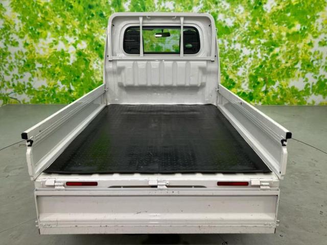 ハイゼットトラック スタンダード　新品タイヤ／禁煙車／エアバッグ　運転席／パワーステアリング／マニュアルエアコン／ユーザー買取車／最大積載量３５０ｋｇ／アクセサリーソケット／間欠ワイパー／ヘッドライトレベライザー／三方開／ラジオ（19枚目）
