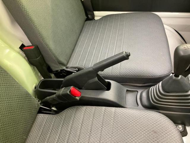 ハイゼットトラック スタンダード　新品タイヤ／禁煙車／エアバッグ　運転席／パワーステアリング／マニュアルエアコン／ユーザー買取車／最大積載量３５０ｋｇ／アクセサリーソケット／間欠ワイパー／ヘッドライトレベライザー／三方開／ラジオ（24枚目）
