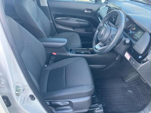 アクア Ｇ　新品タイヤ／保証書／ディスプレイオーディオ／衝突安全装置／パノラミックビューモニター／車線逸脱防止支援システム／ドライブレコーダー　社外／ヘッドランプ　ＬＥＤ／ＵＳＢジャック　衝突被害軽減システム（4枚目）