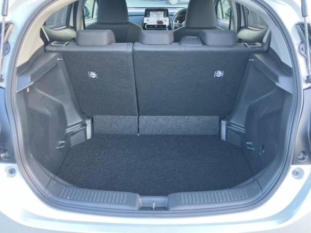 アクア Ｇ　新品タイヤ／保証書／ディスプレイオーディオ／衝突安全装置／パノラミックビューモニター／車線逸脱防止支援システム／ドライブレコーダー　社外／ヘッドランプ　ＬＥＤ／ＵＳＢジャック　衝突被害軽減システム（8枚目）