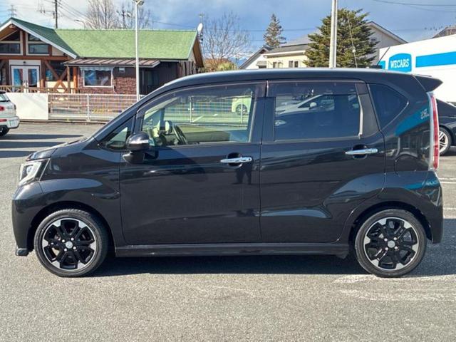 ムーヴ カスタムRSハイパーSA2 新品タイヤ/保証書/純正 8インチ SDナビ/衝突安全装置/車線逸脱防止支援システム/シート ハーフレザー/パーキングアシスト バックガイド/ドライブレコーダー 純正 衝突被害軽減システム DVD再生(2枚目)