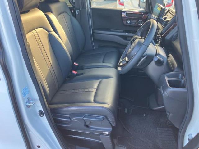 N-BOXカスタム L・ターボコーディネートスタイル 保証書/ディスプレイオーディオ/衝突安全装置/両側電動スライドドア/シートヒーター/車線逸脱防止支援システム/シート 合皮/ヘッドランプ LED/ETC/EBD付ABS/横滑り防止装置 ワンオーナー(4枚目)