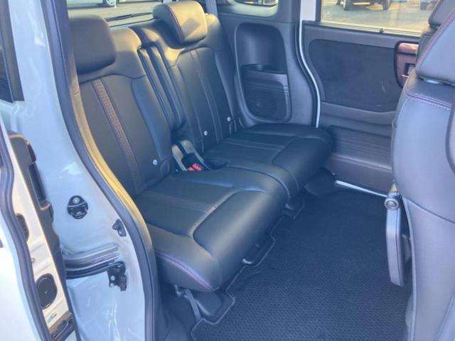 N-BOXカスタム L・ターボコーディネートスタイル 保証書/ディスプレイオーディオ/衝突安全装置/両側電動スライドドア/シートヒーター/車線逸脱防止支援システム/シート 合皮/ヘッドランプ LED/ETC/EBD付ABS/横滑り防止装置 ワンオーナー(5枚目)