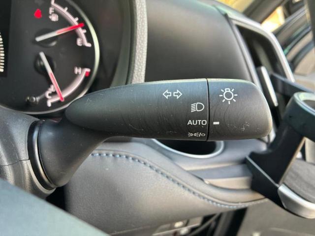 ヴォクシー S-Z 新品タイヤ/保証書/ディスプレイオーディオ+ナビ/衝突安全装置/両側電動スライドドア/シートヒーター/車線逸脱防止支援システム/シート ハーフレザー/ヘッドランプ LED/ETC 衝突被害軽減システム(17枚目)