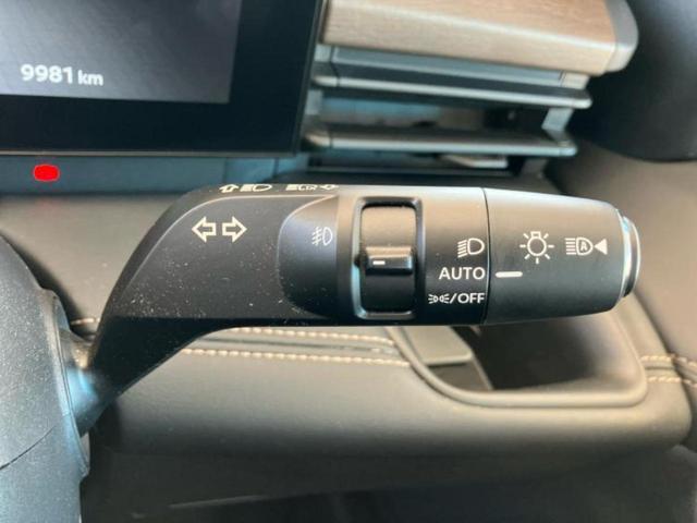 セレナ eパワーハイウェイスターV 保証書/純正 12.3インチ メモリーナビ/フリップダウンモニター/インテリジェントルームミラー/エマージェンシーブレーキ/両側電動スライドドア/アラウンドビューモニター/車線逸脱防止支援システム(17枚目)
