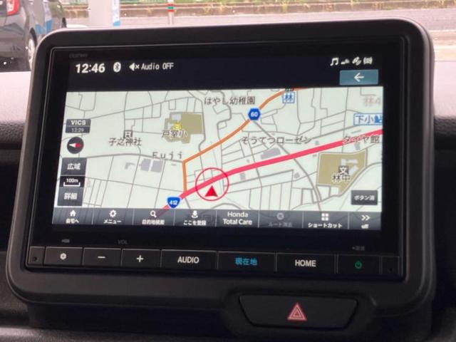 Ｎ－ＢＯＸカスタム ターボ　純正　８インチ　ナビ／ホンダセンシング／両側電動スライドドア／シートヒーター　前席／車線逸脱防止支援システム／ヘッドランプ　ＬＥＤ／ＵＳＢジャック／Ｂｌｕｅｔｏｏｔｈ接続／ＥＢＤ付ＡＢＳ　ターボ（9枚目）