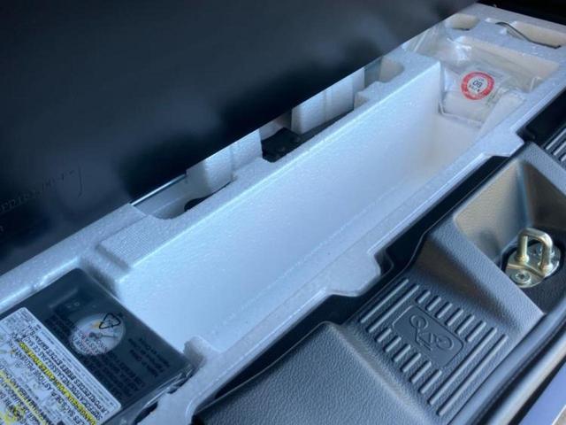 スペーシア ハイブリッドG 保証書/セーフティサポート(スズキ)/車線逸脱防止支援システム/ABS/横滑り防止装置/アイドリングストップ/禁煙車/エアバッグ 運転席/エアバッグ 助手席/エアバッグ サイド/パワーウインドウ(24枚目)