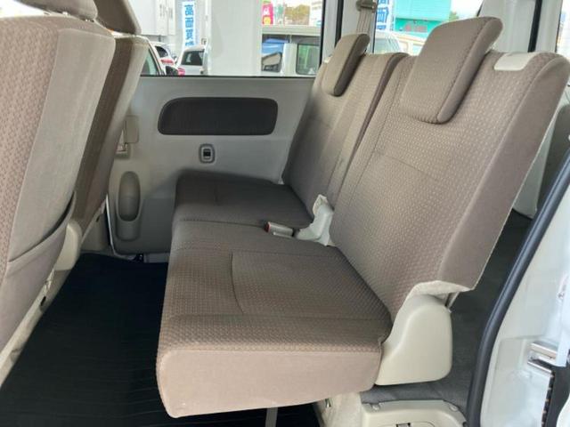 ＷＥＣＡＲＳでは各商談席に大型モニターをご用意しております！見やすい大画面でゆったりと全国の在庫をご覧いただけます！是非ご来店お待ちしております！