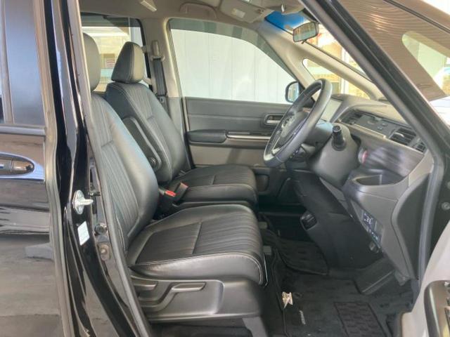 フリードハイブリッド ハイブリッドＧホンダセンシング　新品タイヤ／保証書／純正　９インチ　ＳＤナビ／フリップダウンモニター／衝突安全装置／両側電動スライドドア／車線逸脱防止支援システム／シート　ハーフレザー／ヘッドランプ　ＬＥＤ／ＥＴＣ　後席モニター（4枚目）