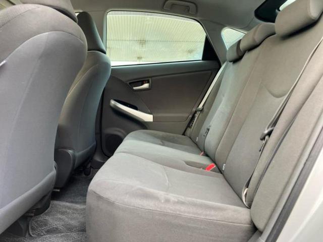 プリウス L 保証書/純正 SDナビ/ETC/EBD付ABS/横滑り防止装置/アイドリングストップ/ワンセグTV/禁煙車/エアバッグ 運転席/エアバッグ 助手席/エアバッグ サイド 盗難防止装置 オートライト(7枚目)