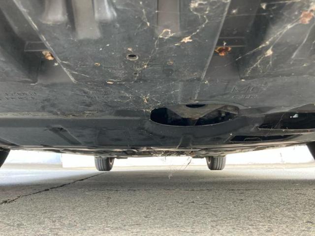 プリウス L 保証書/純正 SDナビ/ETC/EBD付ABS/横滑り防止装置/アイドリングストップ/ワンセグTV/禁煙車/エアバッグ 運転席/エアバッグ 助手席/エアバッグ サイド 盗難防止装置 オートライト(38枚目)