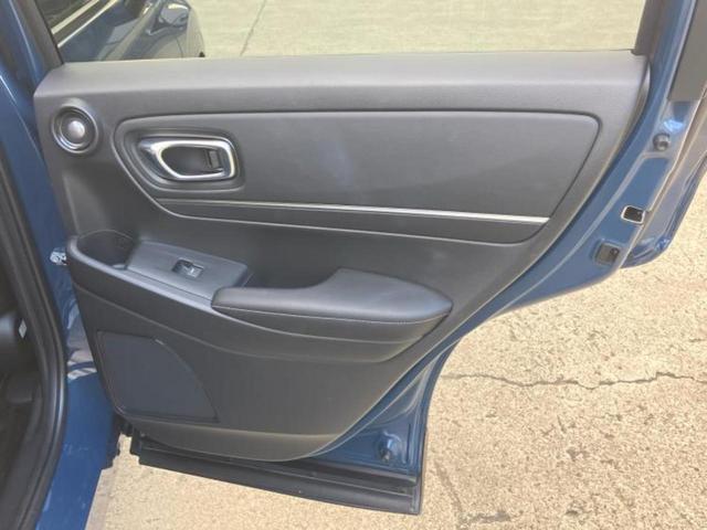 ヴェゼル eHEV Z 保証書/ディスプレイオーディオ+ナビ/衝突安全装置/シートヒーター/車線逸脱防止支援システム/シート ハーフレザー/電動バックドア/ヘッドランプ LED/ETC/EBD付ABS 衝突被害軽減システム(21枚目)