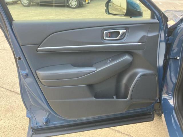 ヴェゼル eHEV Z 保証書/ディスプレイオーディオ+ナビ/衝突安全装置/シートヒーター/車線逸脱防止支援システム/シート ハーフレザー/電動バックドア/ヘッドランプ LED/ETC/EBD付ABS 衝突被害軽減システム(22枚目)