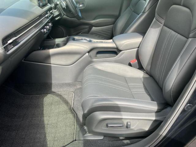 ZR-V eHEV Z 新品タイヤ/BOSE/ディスプレイオーディオ+ナビ9インチ/ホンダセンシング/シートヒーター 前席/全方位モニター/車線逸脱防止支援システム/シート フルレザー 革シート 衝突被害軽減システム 禁煙車(6枚目)