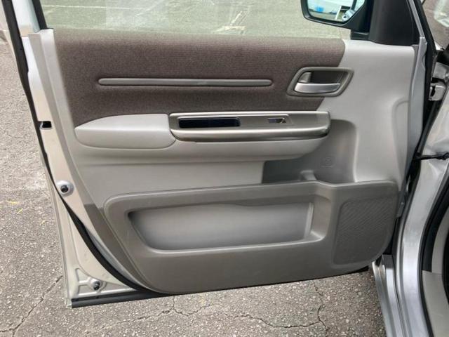 ステップワゴン G 純正 9インチ SDナビ/ホンダセンシング/両側電動スライドドア/車線逸脱防止支援システム/パーキングアシスト バックガイド/Bluetooth接続/ETC/EBD付ABS/横滑り防止装置 禁煙車(5枚目)