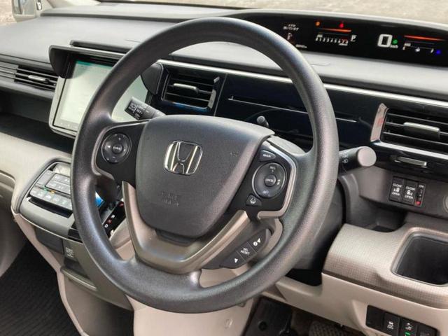 ステップワゴン G 純正 9インチ SDナビ/ホンダセンシング/両側電動スライドドア/車線逸脱防止支援システム/パーキングアシスト バックガイド/Bluetooth接続/ETC/EBD付ABS/横滑り防止装置 禁煙車(14枚目)