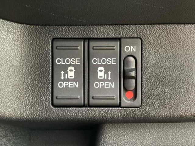 ステップワゴン G 純正 9インチ SDナビ/ホンダセンシング/両側電動スライドドア/車線逸脱防止支援システム/パーキングアシスト バックガイド/Bluetooth接続/ETC/EBD付ABS/横滑り防止装置 禁煙車(30枚目)