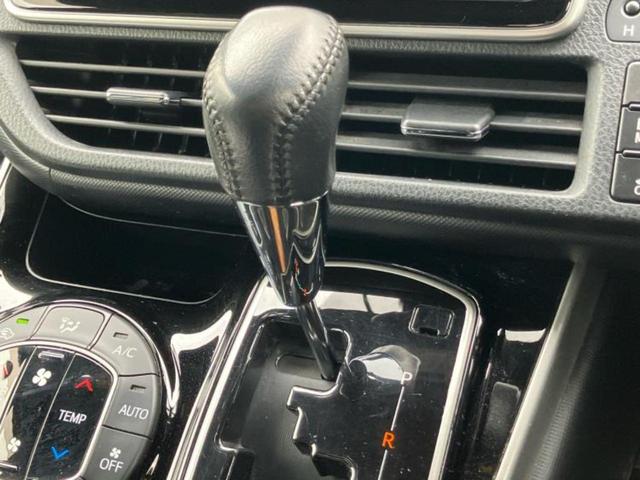 ヴォクシー ZSキラメキ2 新品タイヤ/保証書/純正 9インチ SDナビ/フリップダウンモニター 純正 12.1インチ/トヨタセーフティセンス/両側電動スライドドア/車線逸脱防止支援システム 衝突被害軽減システム バックカメラ(27枚目)