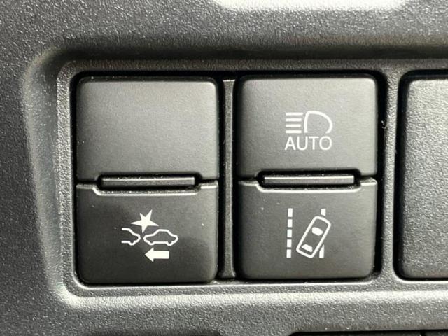 ヴォクシー ZSキラメキ2 新品タイヤ/保証書/純正 9インチ SDナビ/フリップダウンモニター 純正 12.1インチ/トヨタセーフティセンス/両側電動スライドドア/車線逸脱防止支援システム 衝突被害軽減システム バックカメラ(30枚目)