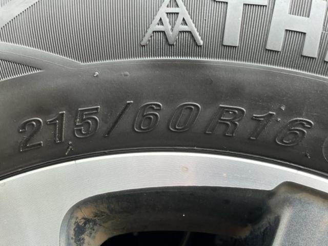 ヴォクシー ZSキラメキ2 新品タイヤ/保証書/純正 9インチ SDナビ/フリップダウンモニター 純正 12.1インチ/トヨタセーフティセンス/両側電動スライドドア/車線逸脱防止支援システム 衝突被害軽減システム バックカメラ(53枚目)